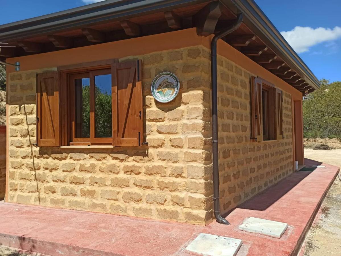 La Casa Dei Sogni Hotell Agira Exteriör bild