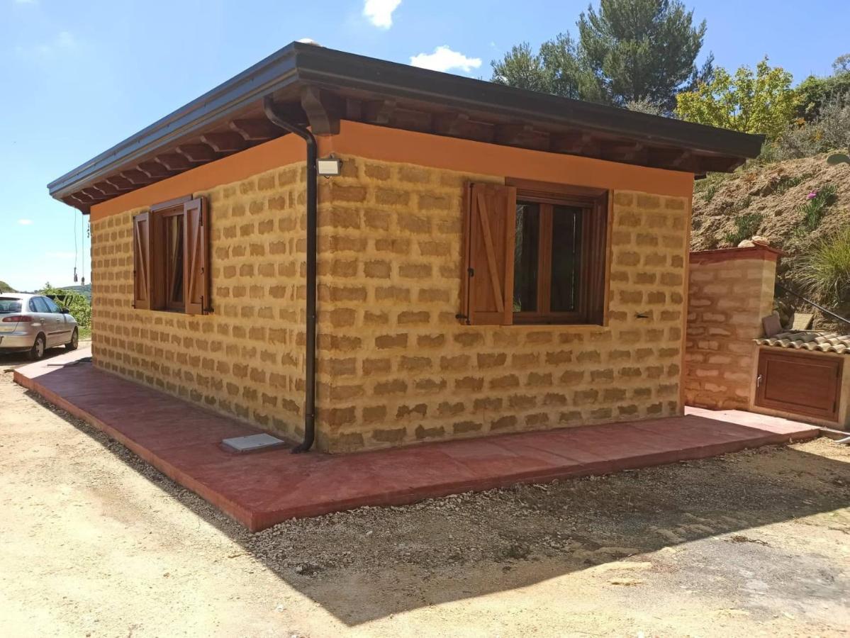 La Casa Dei Sogni Hotell Agira Exteriör bild