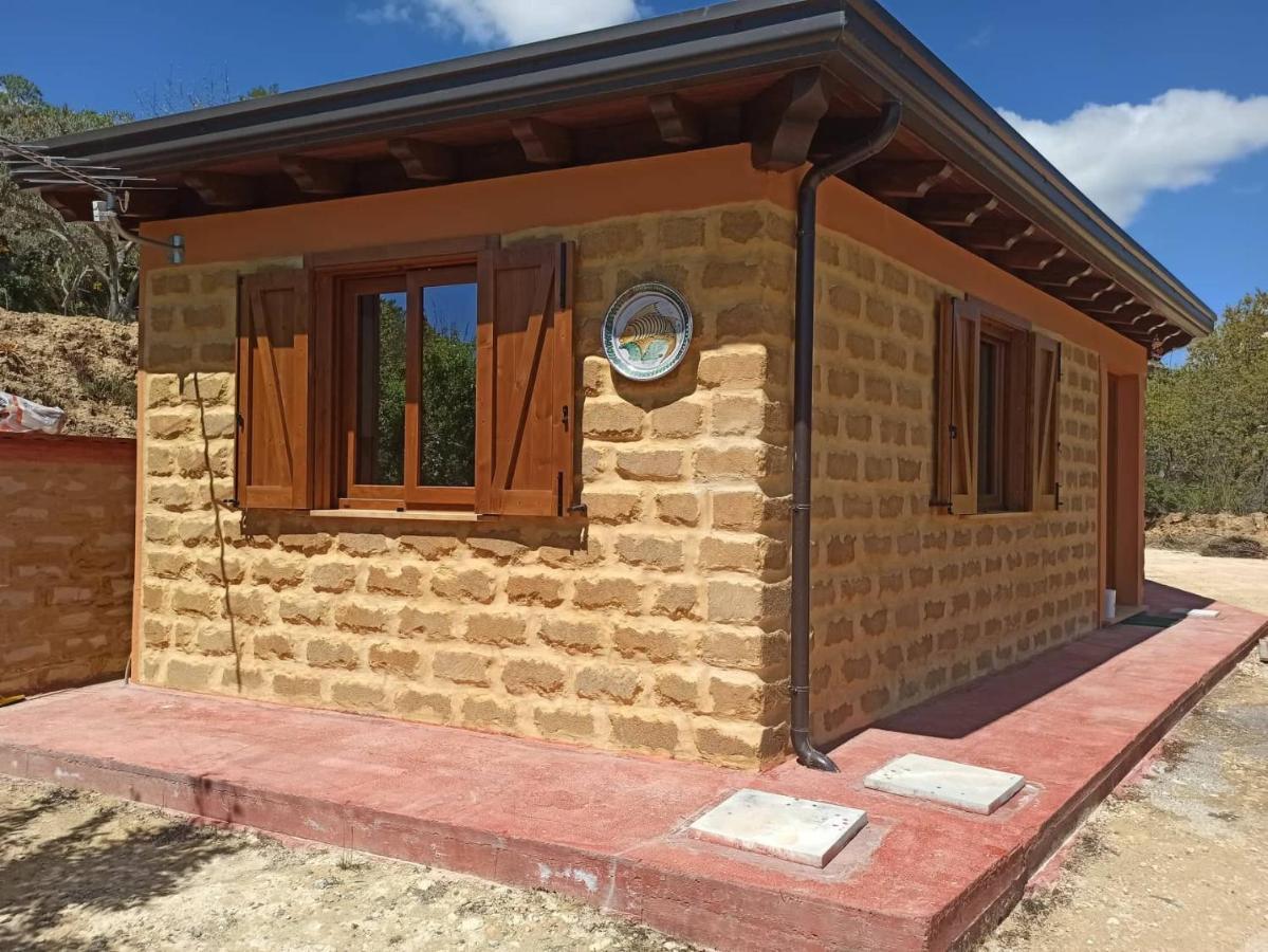 La Casa Dei Sogni Hotell Agira Exteriör bild